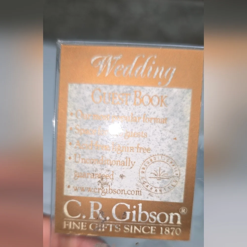 NIB C.R. Gibson White and Silver Wedding Guest Book (7.75